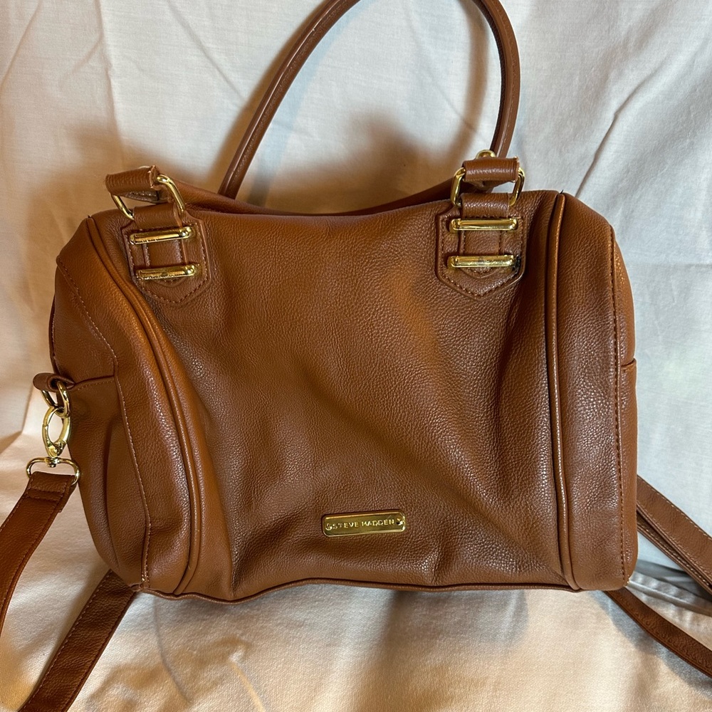 Steve Madden brown crossbody.‎